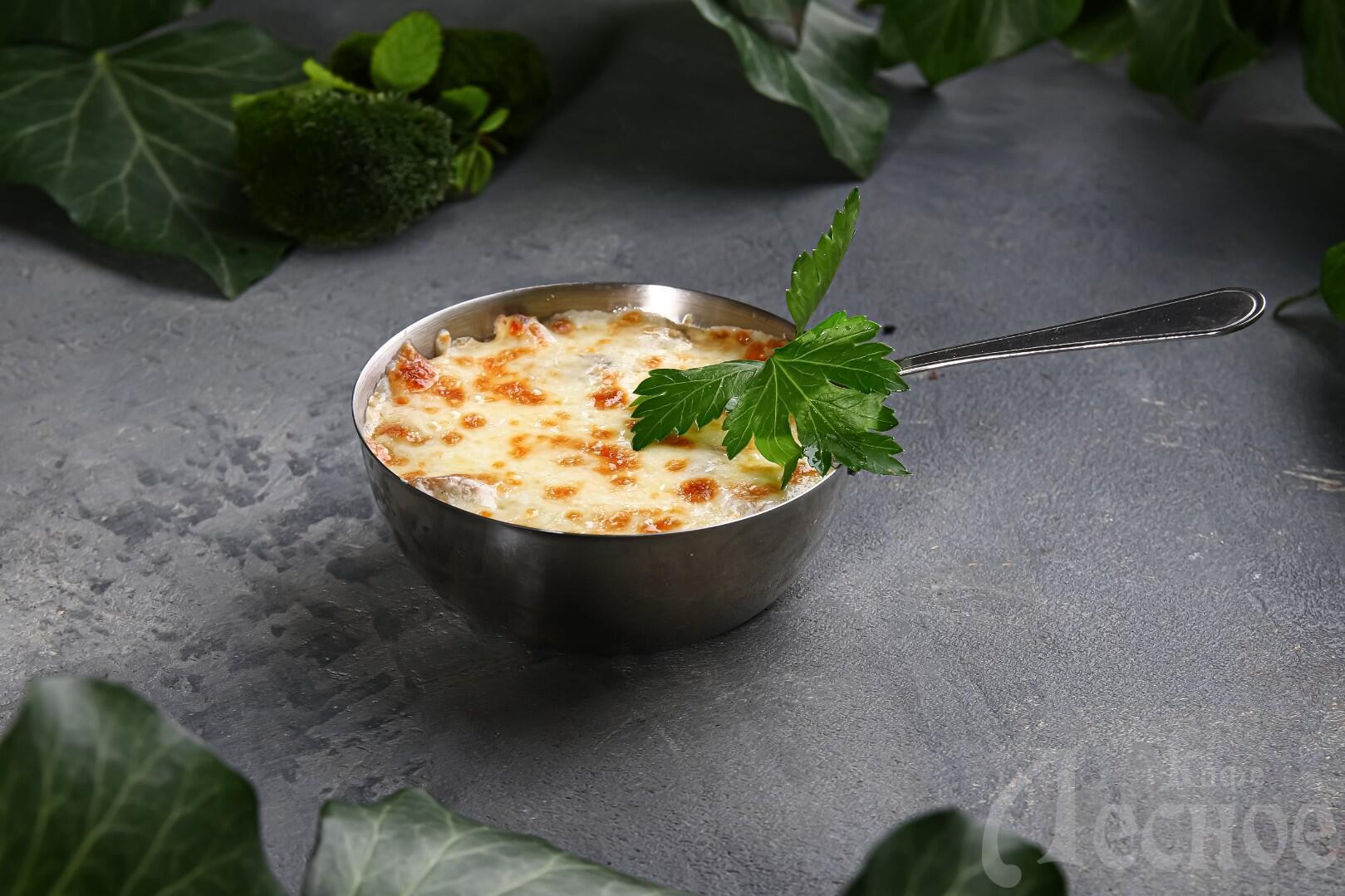 Жульен из мяса и грибов